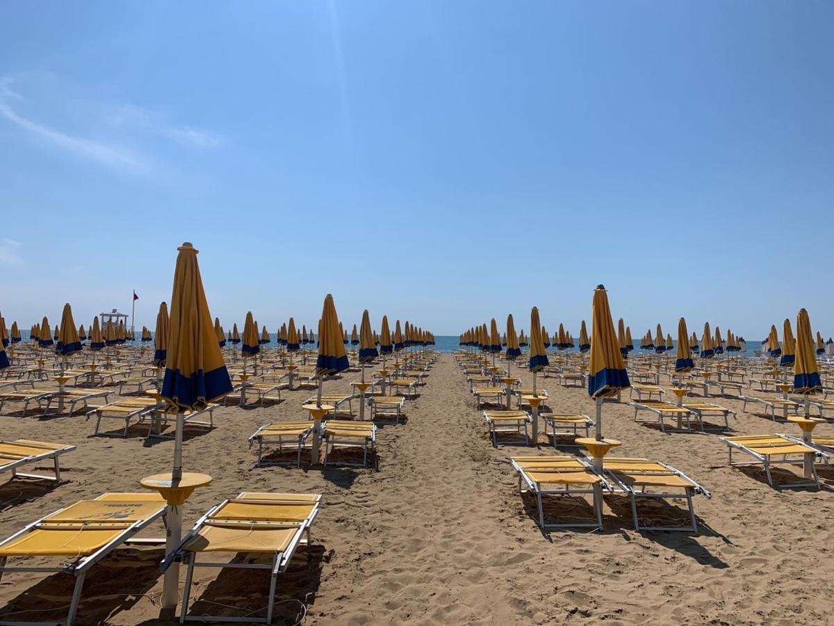 Jesolo Design Apartments - New 2025 - Central Near The Beach Bagian luar foto